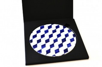 blue tiles pattern table set
